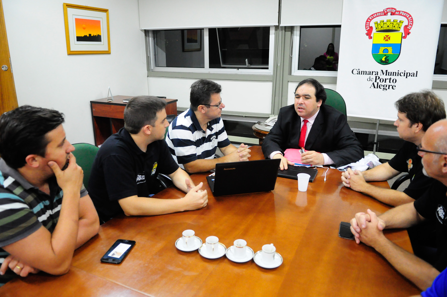 13 de_Novembro_-_Reunio_com_comerciantes_sobre_a_nova_lei_de_fogos_de_artifcio_foto_vicente_carcuchinski_1