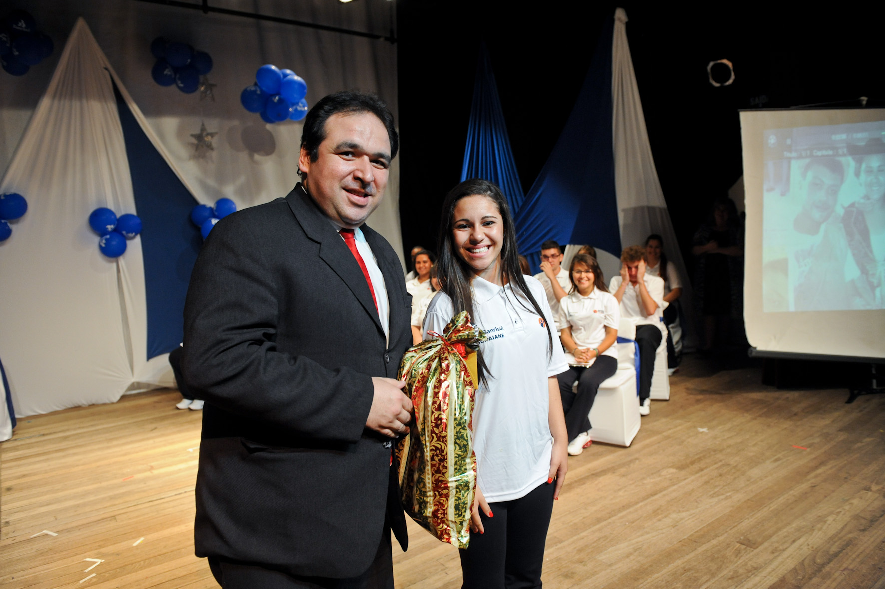 18 de_Dezembro_-_Presidente_da_CMPA_Dr._Thiago_Duarte_participa_de_formatura_do_Projeto_pescar_e_recebe_homenagem.ederson_nunes_4