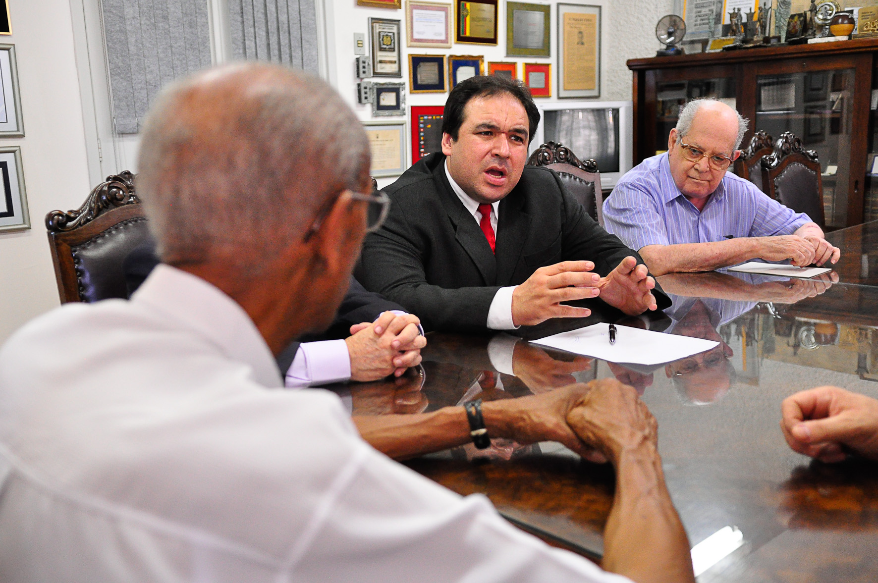 20 de_Dezembro_-_diretoria_da_Associao_Riograndense_de_Imprensa_foto_vicente_carcuchinski_4