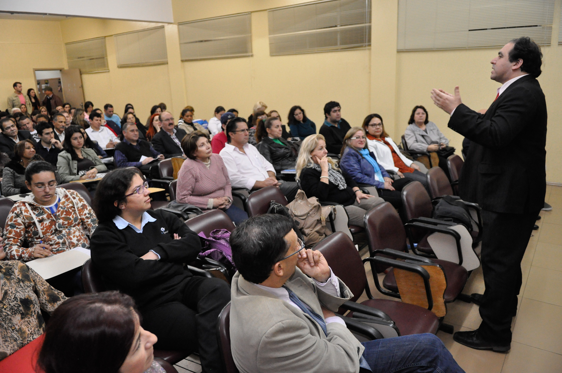 30 de_Setembro_-_Palestra_sobre_medicina_legal_na_Ulbra_foto_Vicente_Carcuchinski_5